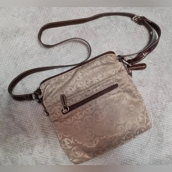 A Giani Bernini Crossbody Bag with Coin Purse - Picture 2 of 12